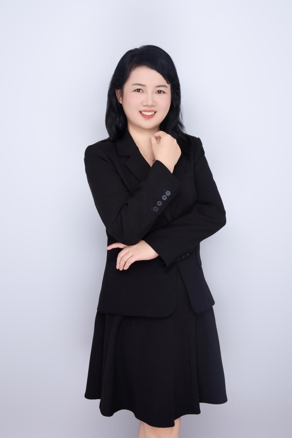 教师风采 | 深耕教坛写春秋 匠心育人谱华章：谭慧连老师
